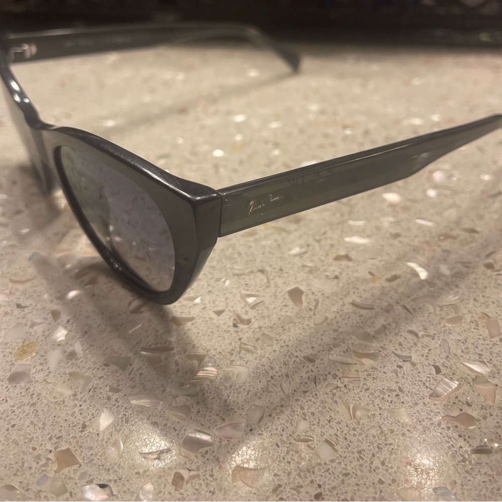 Maui Jim Black Sunglasses MJ820 Capri